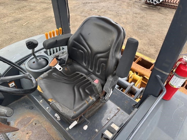 2017-deere-210lep-image-9