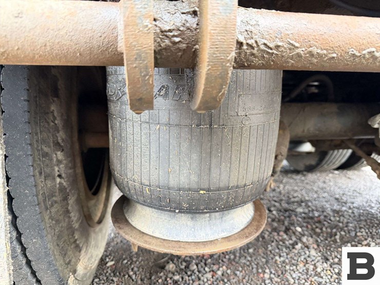 2005-fontaine-low-bed-trailer-image-25