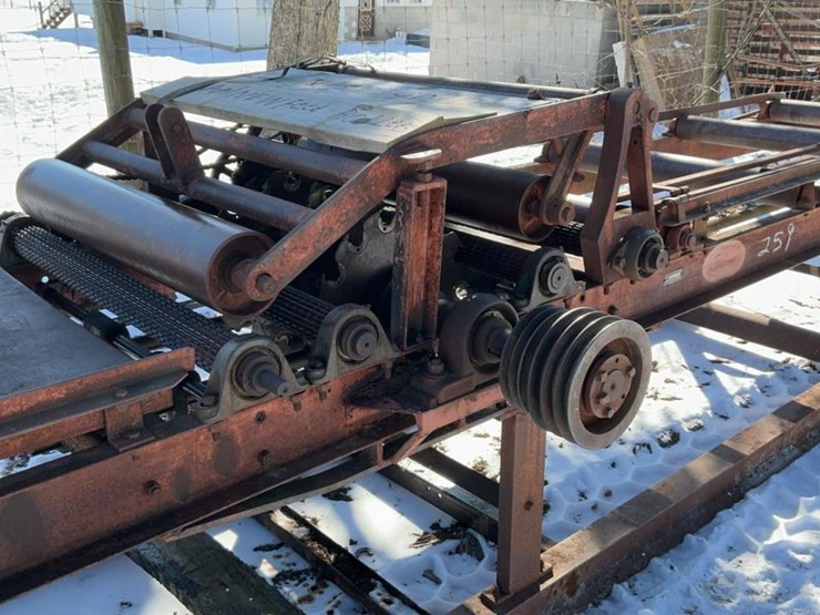 #259-•-meadows-edger-image-12