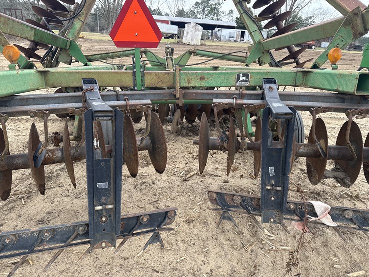 john-deere-630-image-6