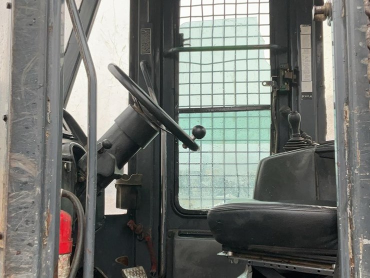 2006-deere-640g-iii-image-15