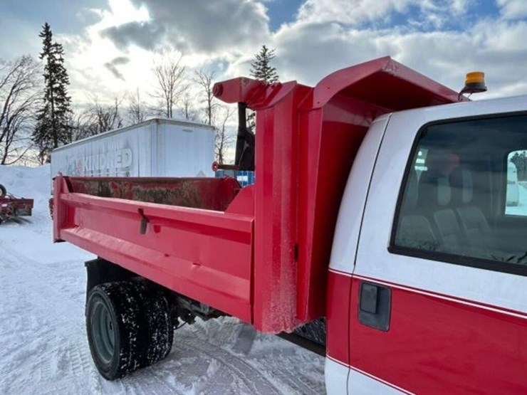 2015-ford-f550-xl-image-47