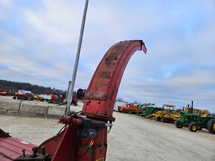 international-881-image-24