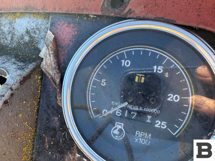 massey-ferguson-180-image-34