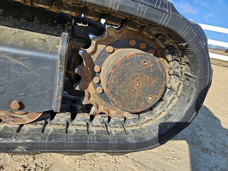 yanmar-vio45-image-15