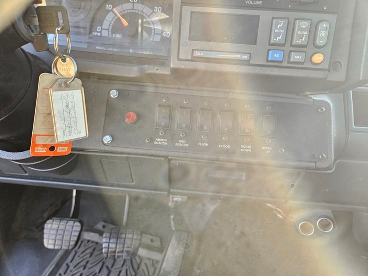 2002-caterpillar-3126-image-30