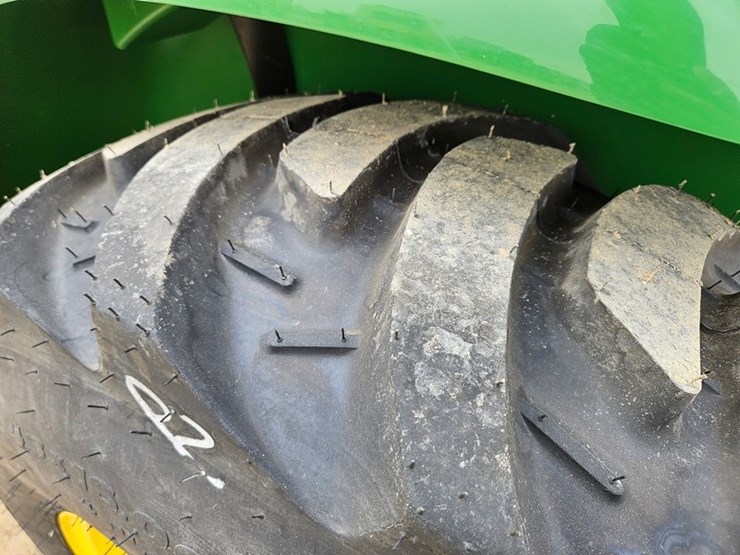 2025-john-deere-3032e-image-43