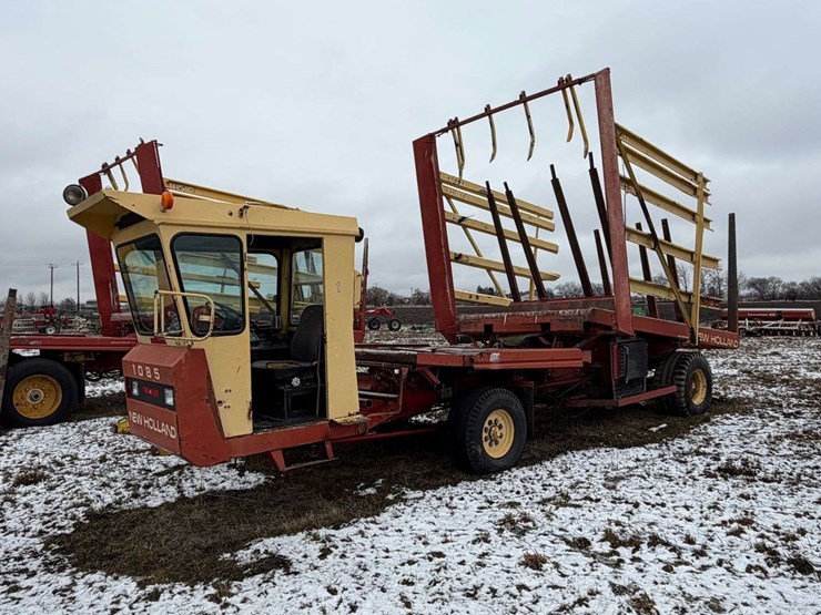 new-holland-1085-image-1