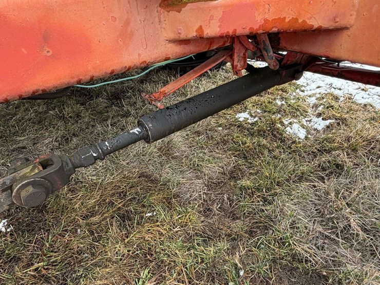 new-holland-1075-image-33