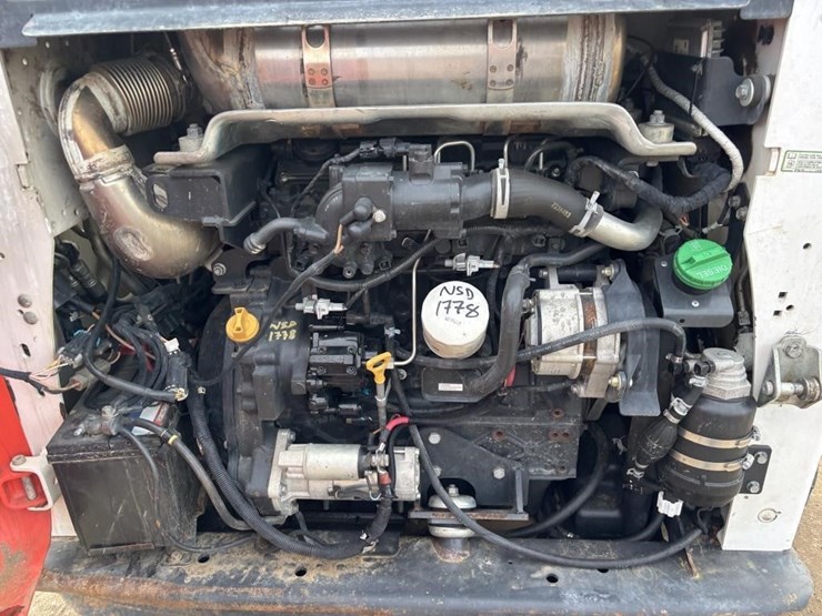 2018-bobcat-t770-image-17