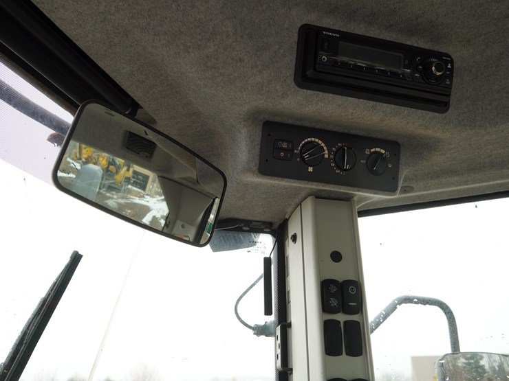 2022-volvo-l60h-image-20