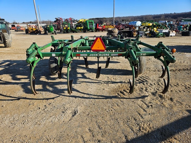 john-deere-712-image-4