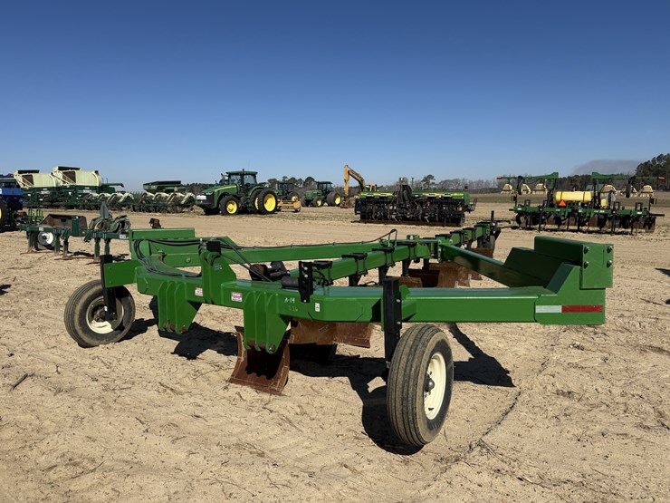 harrell-6710-image-1