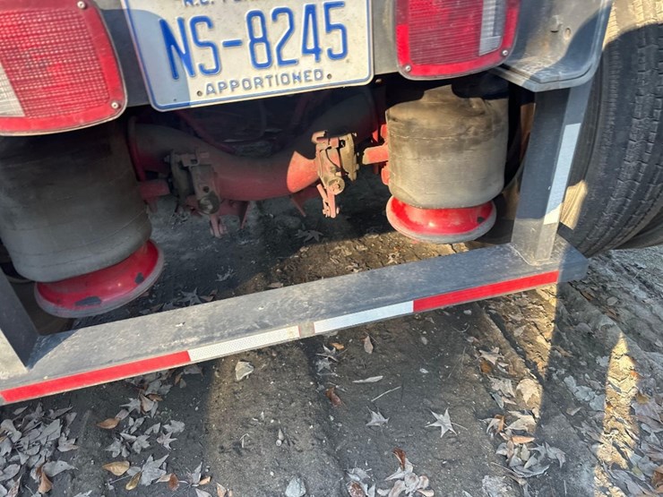 2019-kenworth-t800-image-6