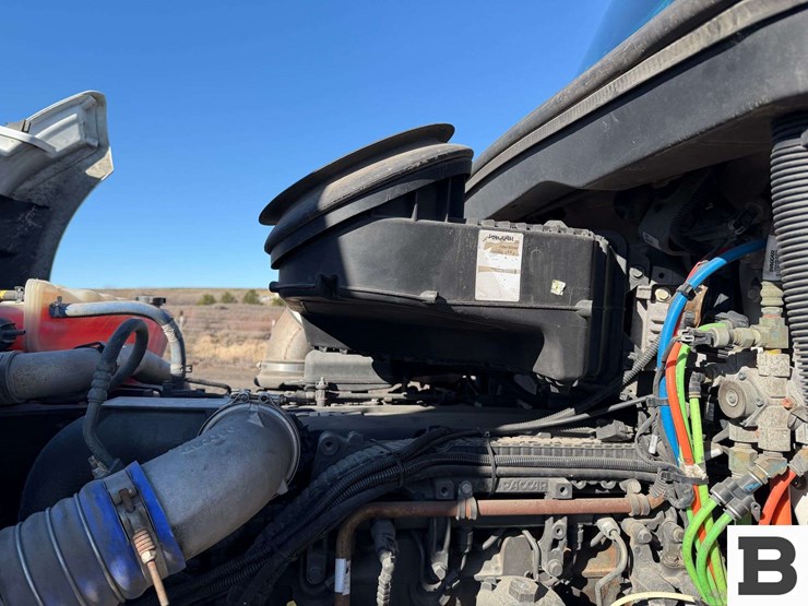 2019-kenworth-t680-image-46