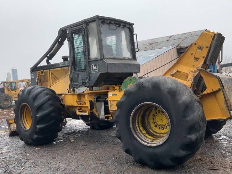 2006-deere-640g-iii-image-3