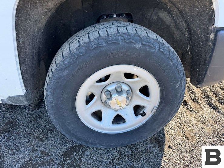 2016-chevrolet-silverado-1500-image-22