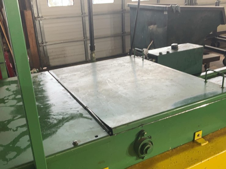 #203-•-2016-frontline-board-edger-image-15