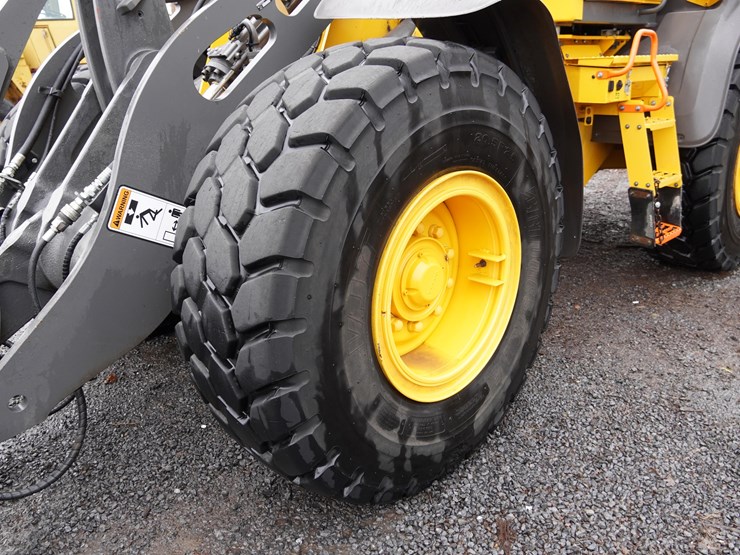 2022-volvo-l60h-image-33