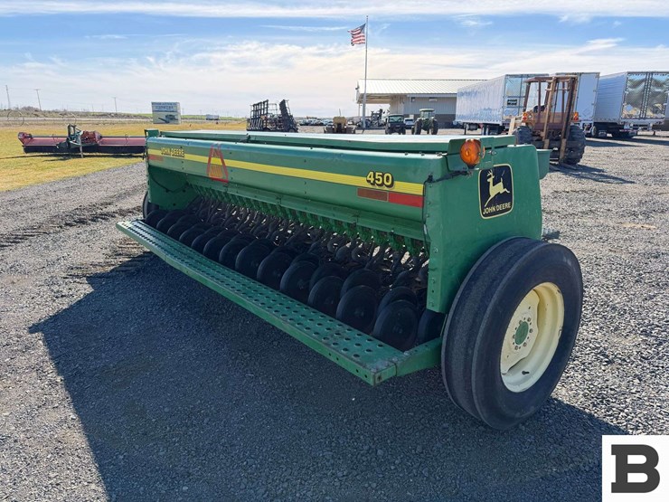 john-deere-450-image-5
