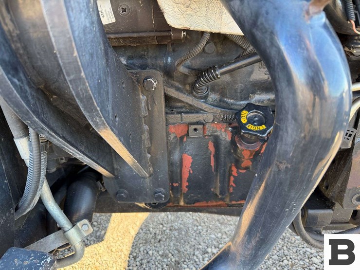 new-holland-t4030f-image-38