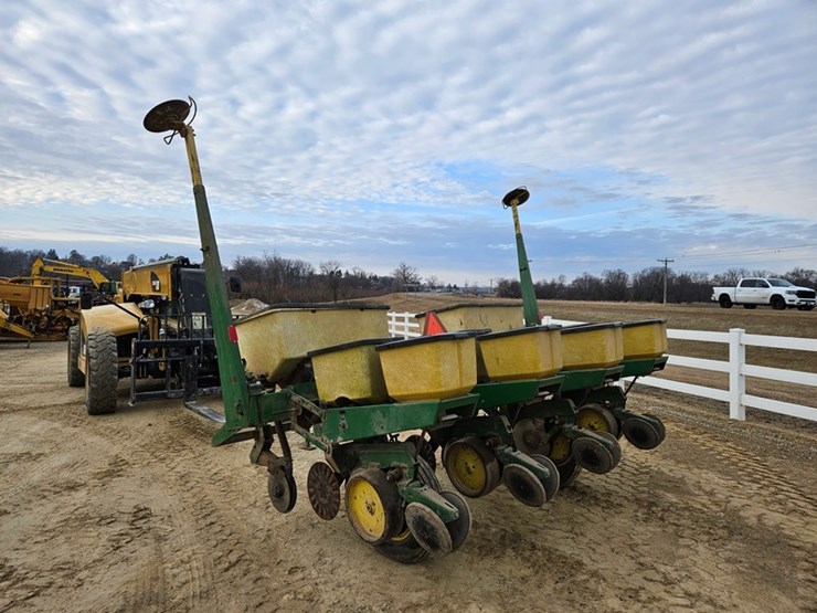 john-deere-7000-image-3