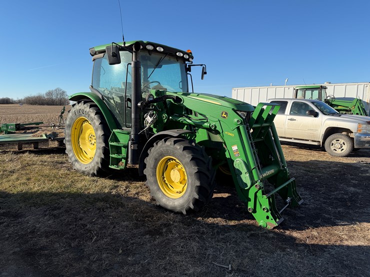 2013-john-deere-6125r-image-1
