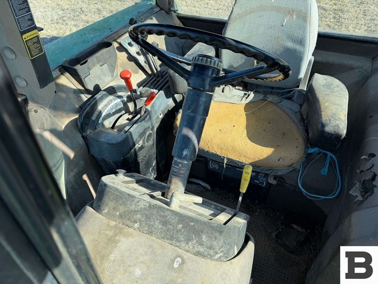 1992-john-deere-4560-image-37