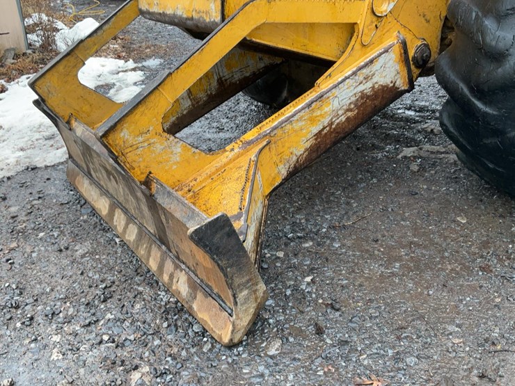 2006-deere-640g-iii-image-27