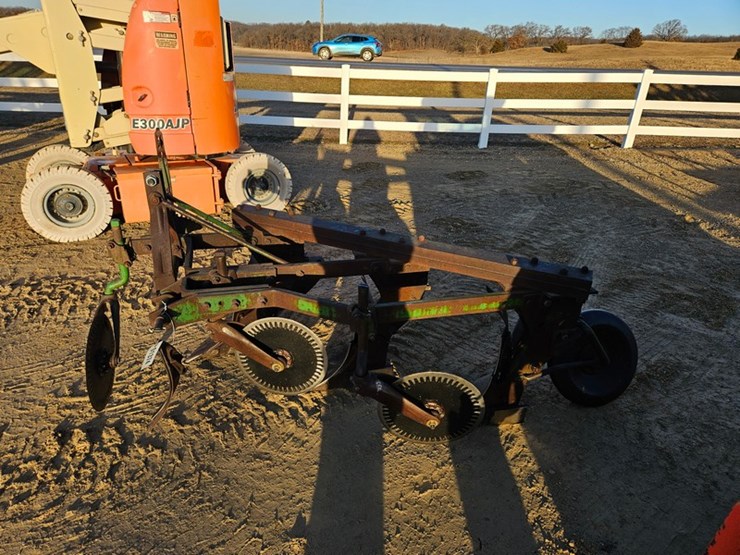 john-deere-125-image-2