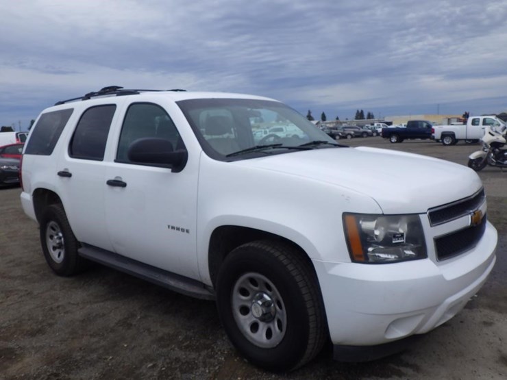 2014-chevrolet-tahoe-image-2