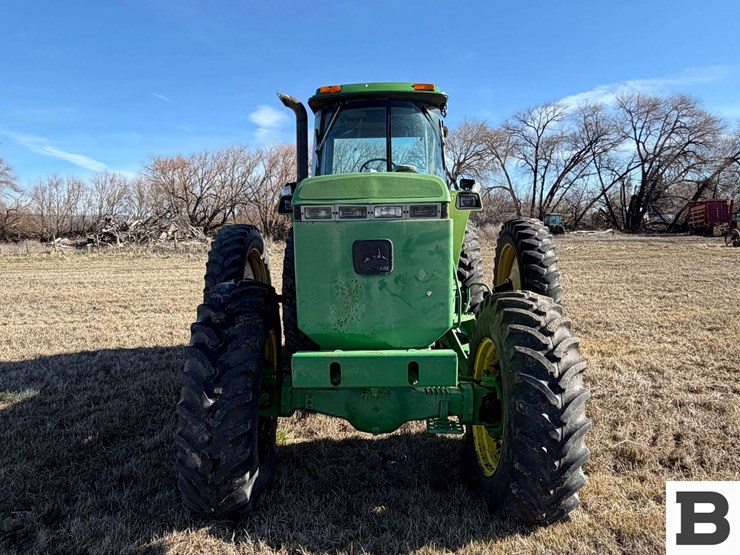 1992-john-deere-4560-image-8