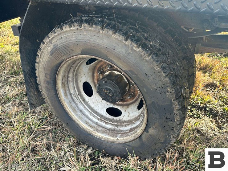 2002-ford-f450-image-12