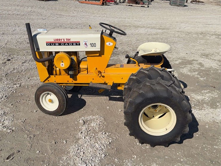 cub-cadet-100-image-2