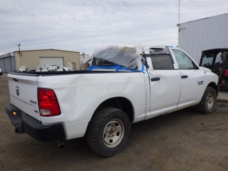 2013-dodge-1500-image-3