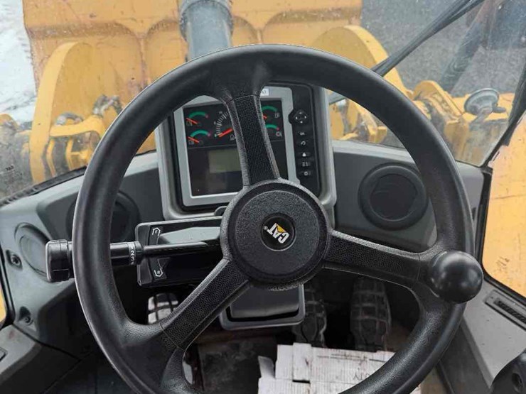 2014-caterpillar-962k-image-25