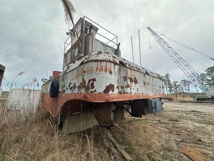 feltons-boat-30x14-needs-engine-image-5