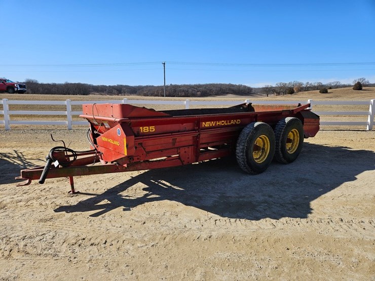 new-holland-185-image-1