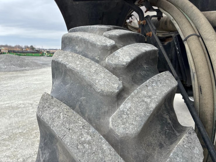 2015-case-ih-patriot-3340-image-50