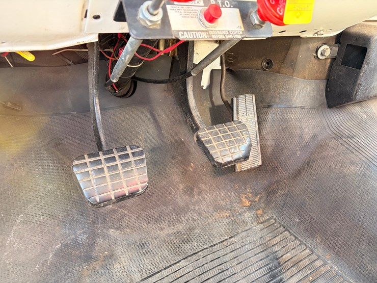 1987-gmc-7000-image-25