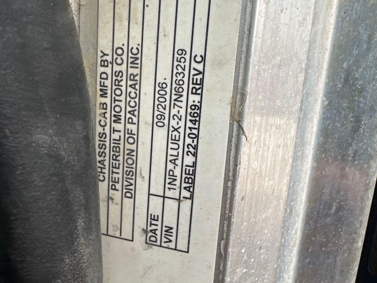 2007-peterbilt-357-image-19