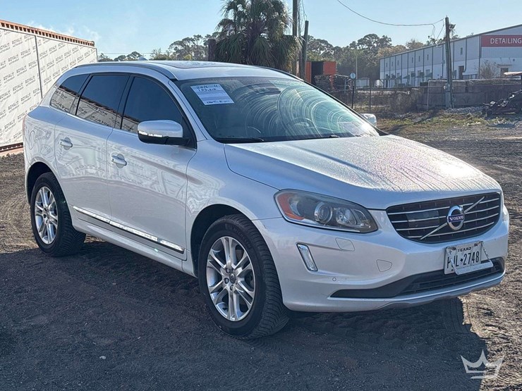 2016-volvo-xc60-image-2