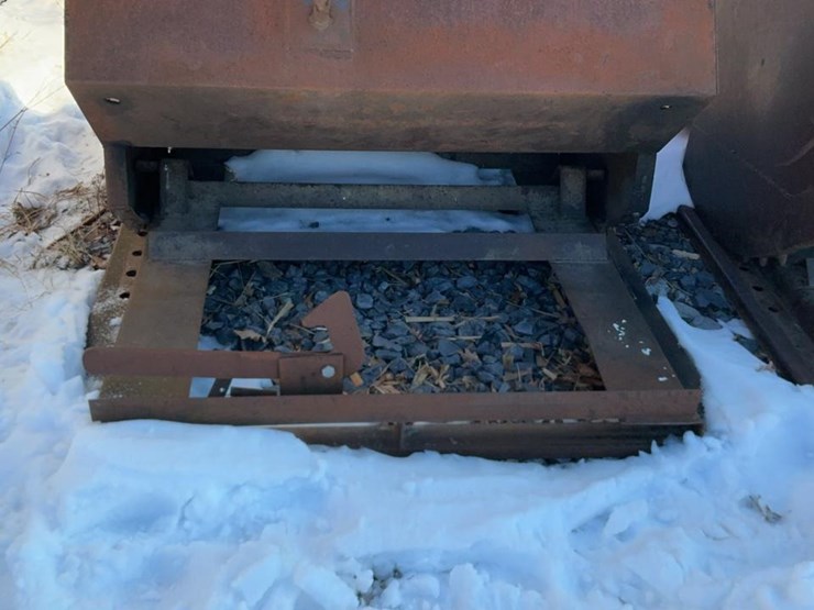 #223-•-self-dumping-hopper-image-9