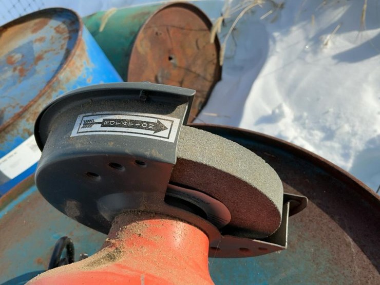 #270-•-central-machinery-6”-bench-grinder-image-8