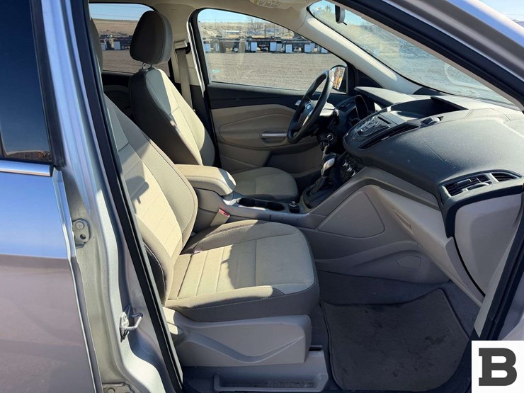 2014-ford-escape-image-17