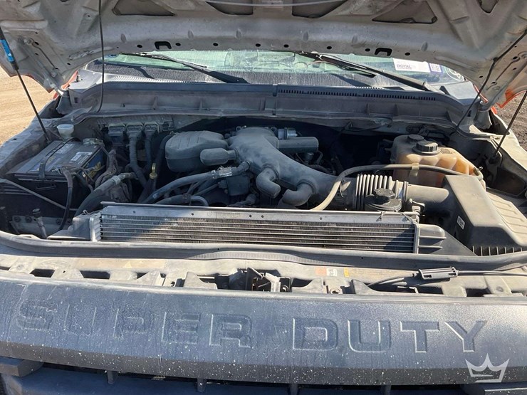 2015-ford-f550-image-7