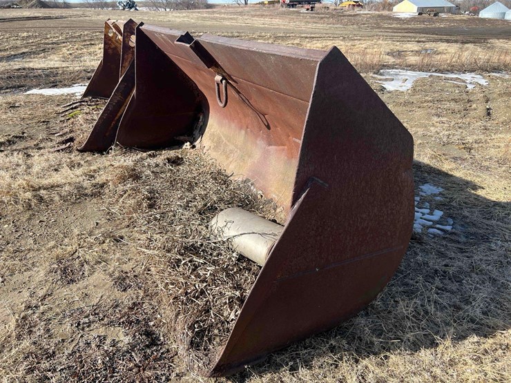 wheel-loader-bucket-image-1