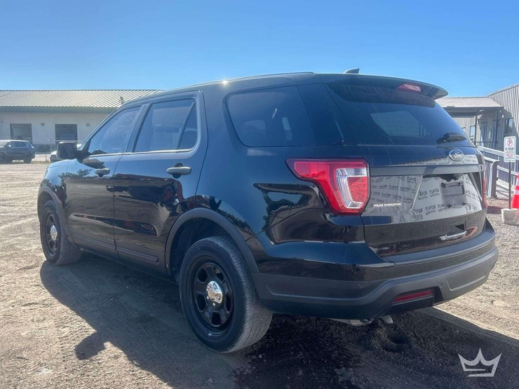 2019-ford-explorer-image-4