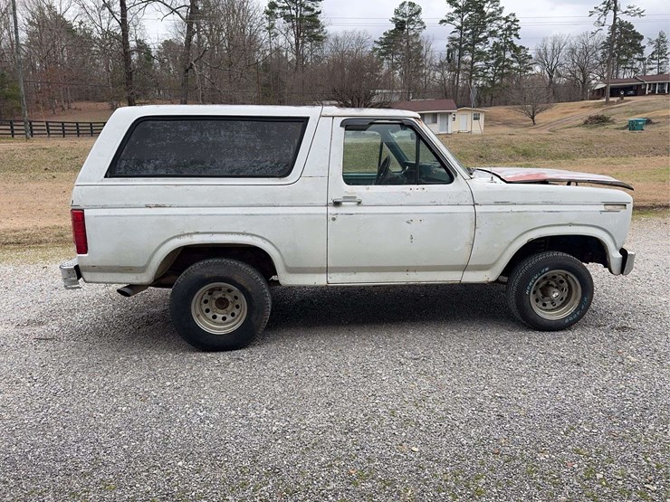 1983-ford-bronco-image-6
