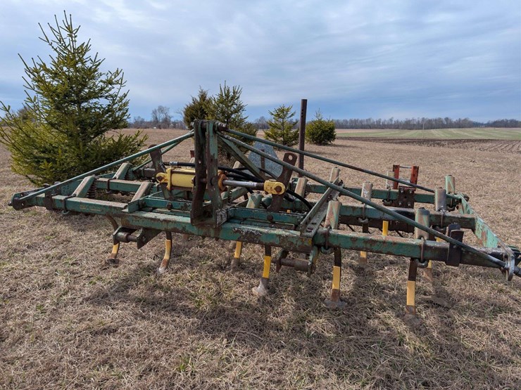 john-deere-10-image-2